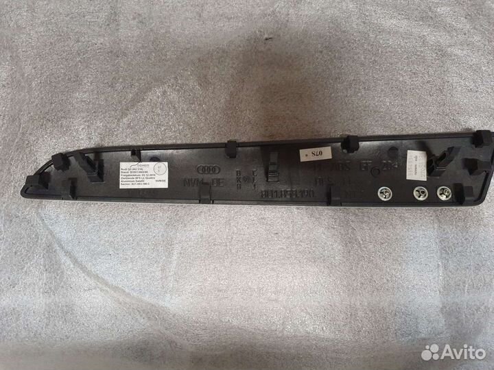 Накладка декоративная Audi Q3