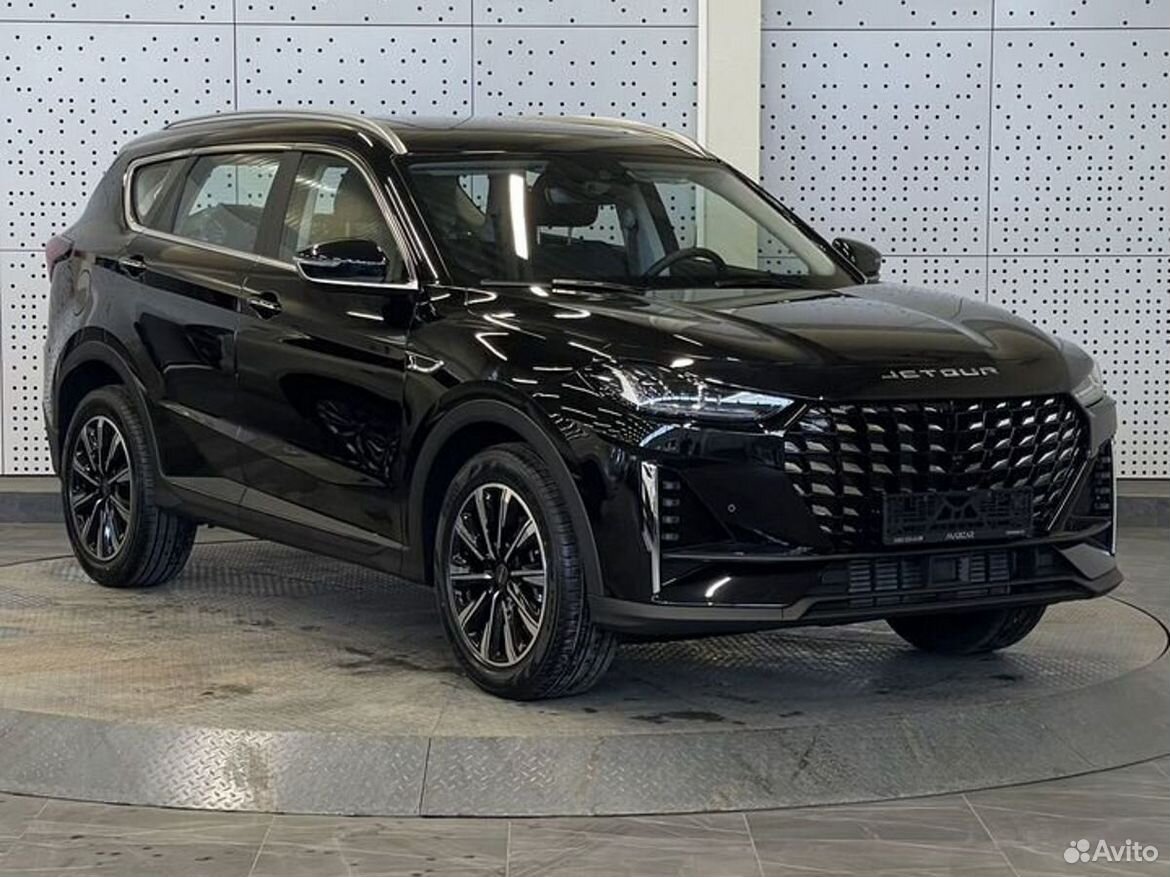 Jetour X70 Plus 1.6 AMT, 2026
