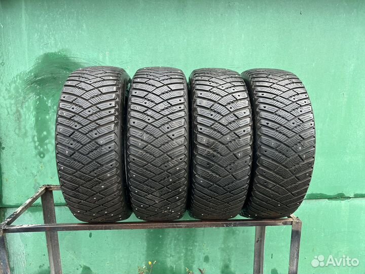 Goodyear Ultragrip Ice Arctic 195/60 R15 88T