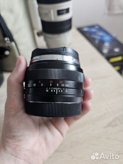 Объектив Carl Zeiss for canon 50 мм диафрагма 1.4