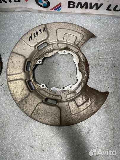 Пыльник тормозного диска задний левый Bmw X5