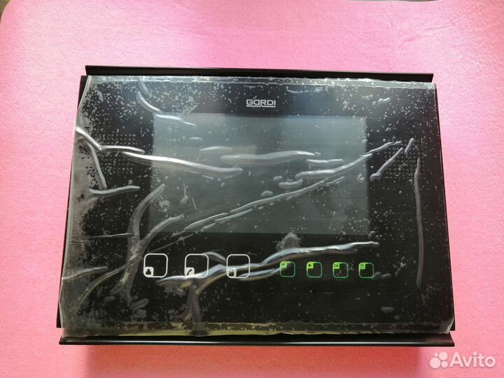 Gardi Lux-64Цветной видеодомофон