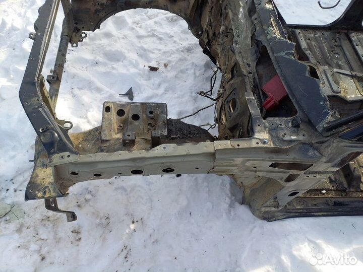 Срез (Телевизор с ланжеронами) Mitsubishi L200 KB