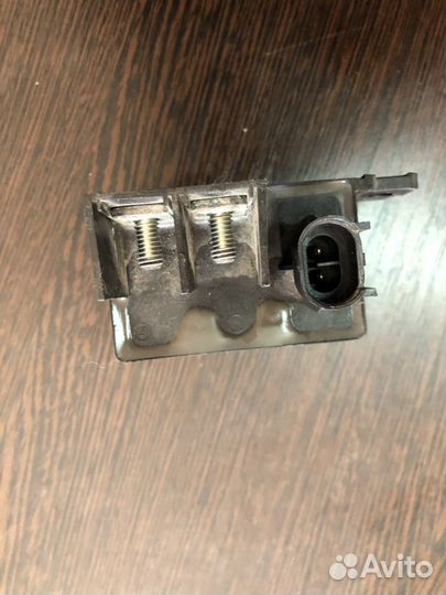 Реле вентилятора BMW