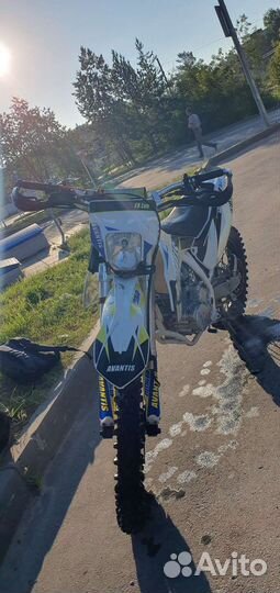 Кроссовый avantis 250fx lux