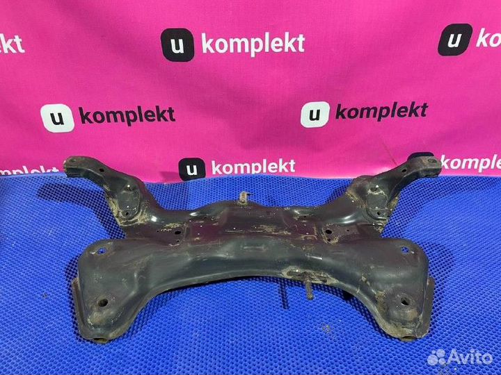 Подрамник передний