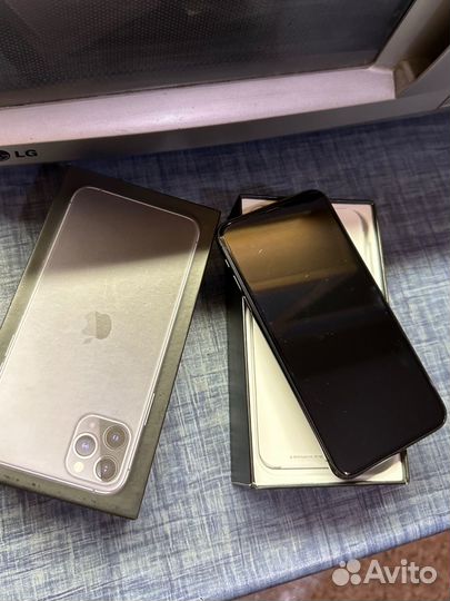 iPhone 11 Pro Max, 64 ГБ