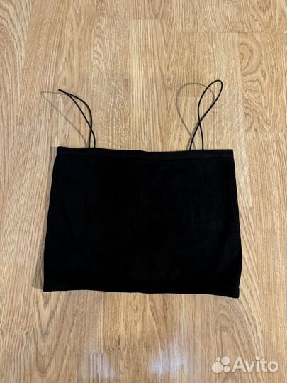 Топ на бретелях