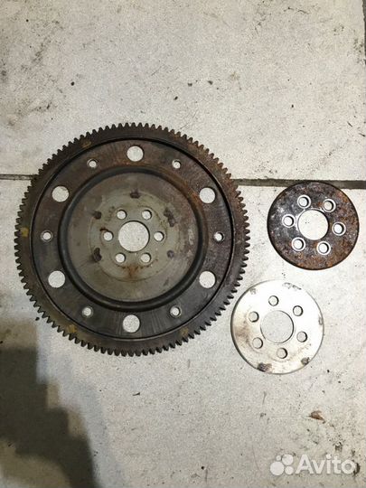 Маховик Toyota Yaris ncpp90L 2nzfe