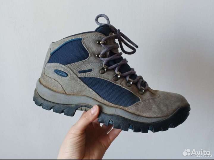Трекинговые ботинки (женские/38 размер)