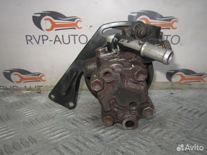 Насос гидроусилителя Nissan Primera P11E 1.6