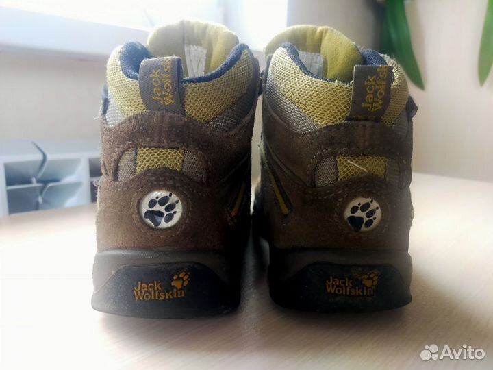 Демисезонные кроссовки Jack Wolfskin