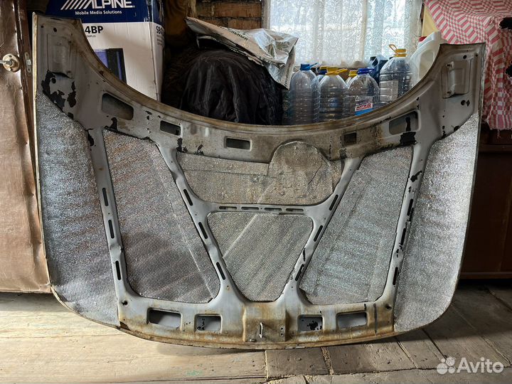 Капот на ваз 2110-2112 б/у