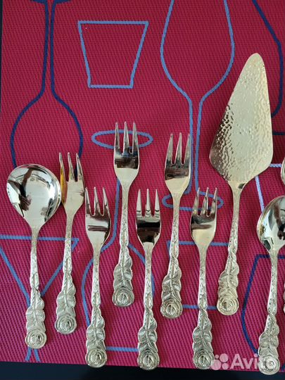 Набор новый ложек и вилок позолоченный 24 Карата