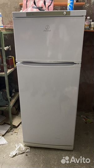 Холодильник Indesit ремонт