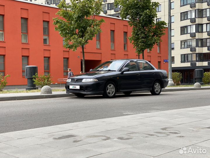 Mitsubishi Carisma 1.8 AT, 1996, 281 000 км
