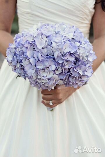 Букет невесты из гортензии