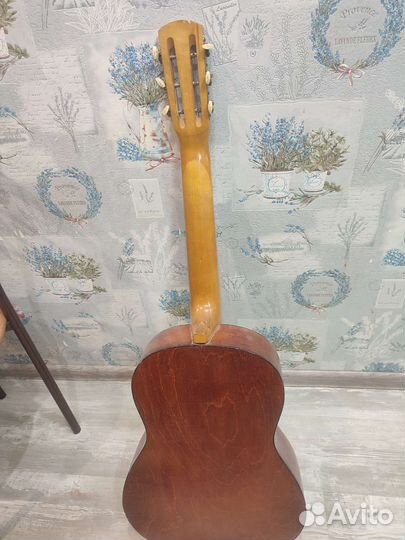 Классическая гитара бу