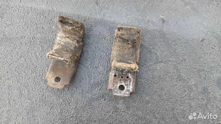 Крепление радиатора Toyota carina-E 4a-fe