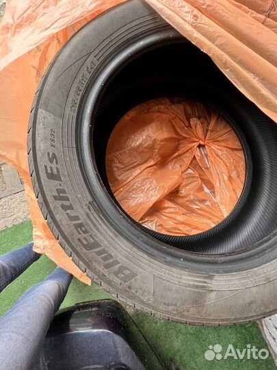 Yokohama Bluearth ES32 215/55 R17 94V