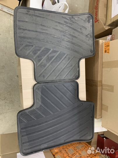 Коврики задние на Mercedes GLK