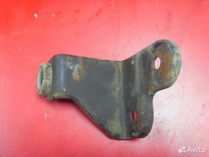 Кронштейн радиатора 25718629 Cadillac SRX