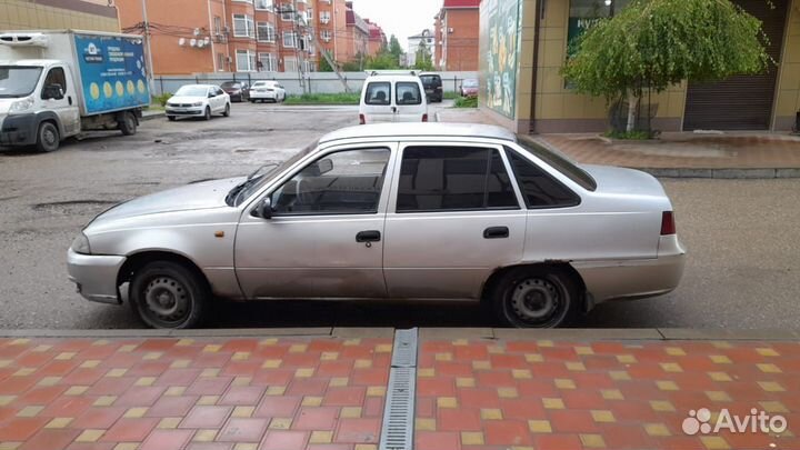 Daewoo nexia в разборе,деу некстя по частям