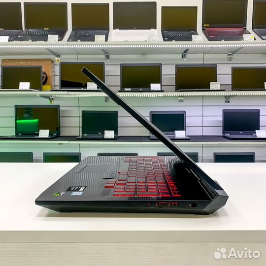 Игровой ноутбук HP 17