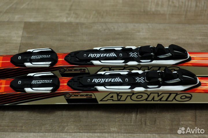 Беговые лыжи atomic