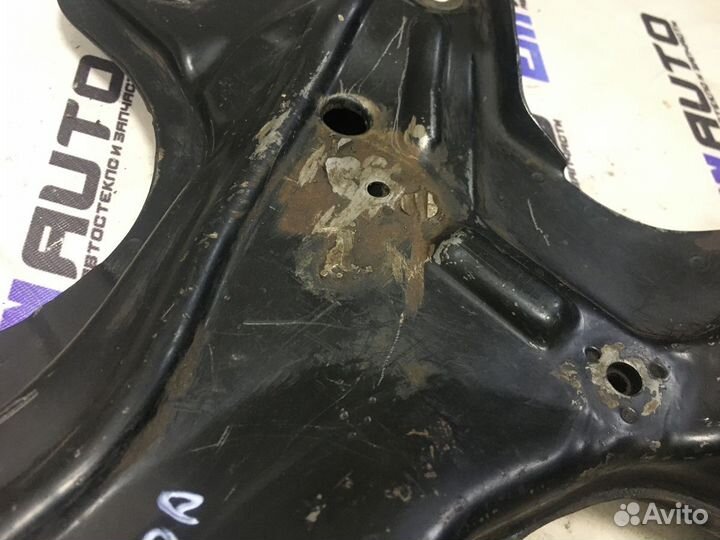 Балка подмоторная Фольксваген Бора