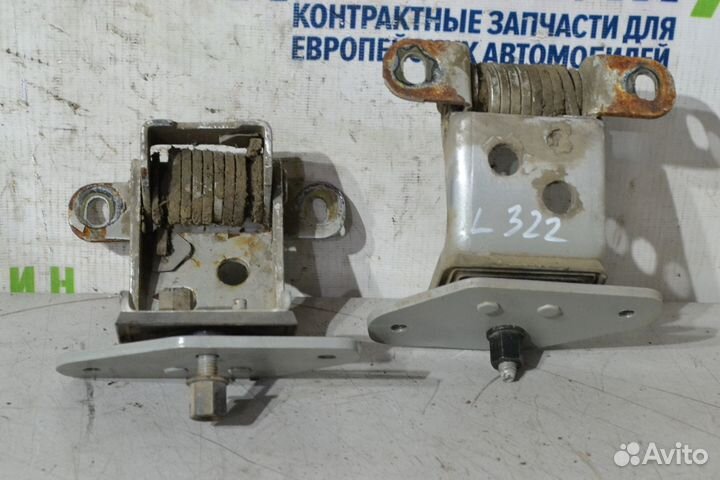 Петля крышки багажника Land Rover Range Rover L322