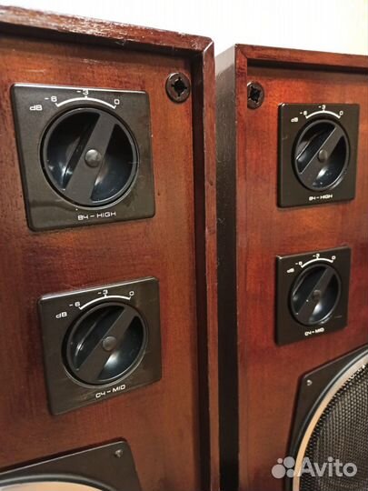 Акустические колонки 