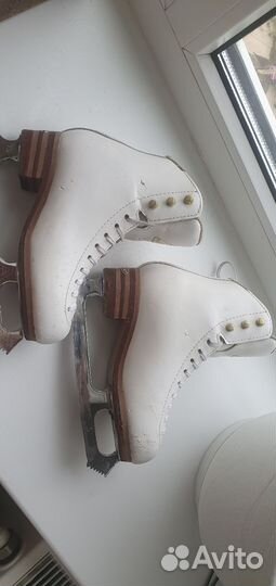 Фигурные коньки jackson