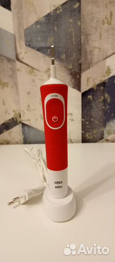 Зубная щетка Braun