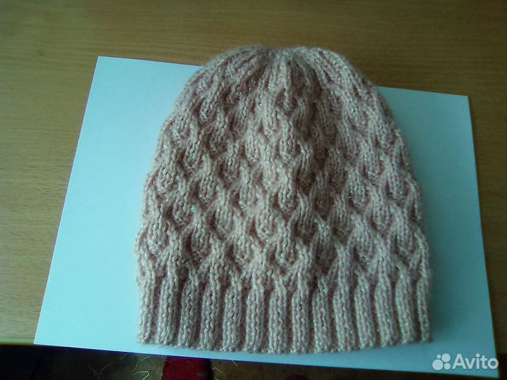 Шапка вязаная для женщин