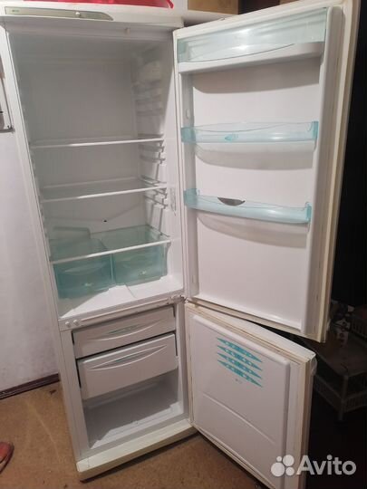 Холодильник stinol