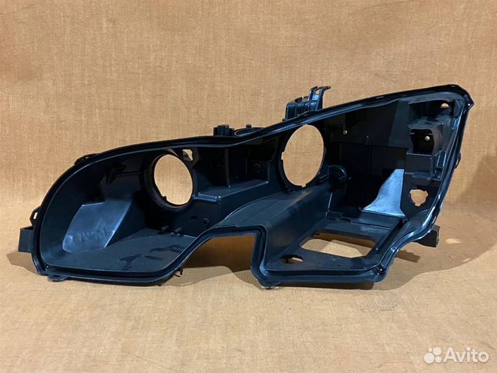 Корпус фары левой Lexus GS III