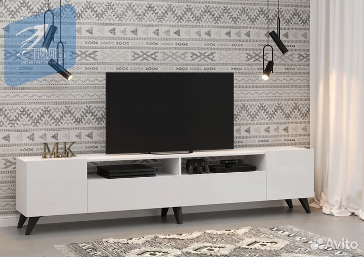 Тумба под тв Соло-16 с опорами