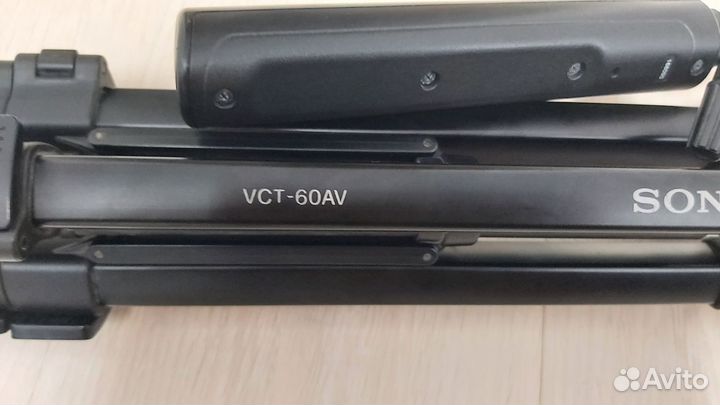 Штатив для фото-видеокамеры