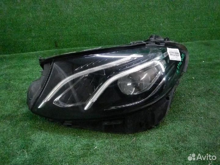 Фара левая Mercedes-Benz E-Class