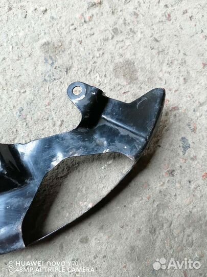 Передний левый шит тормозного диска Мазда 3бк