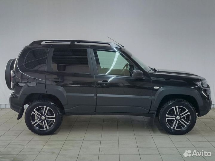 ВАЗ Niva Travel 1.7 МТ, 2023, 12 123 км