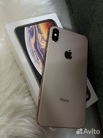 iPhone Xs, 64 ГБ
