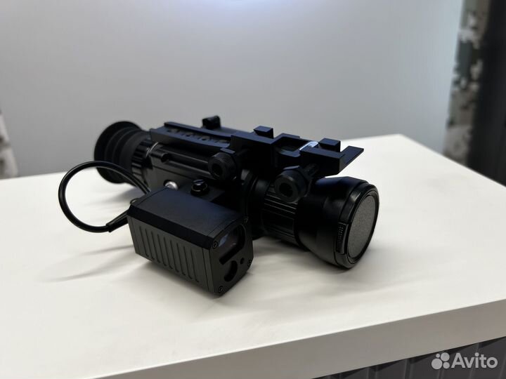 Теплоприцел для охоты с дальномером M400