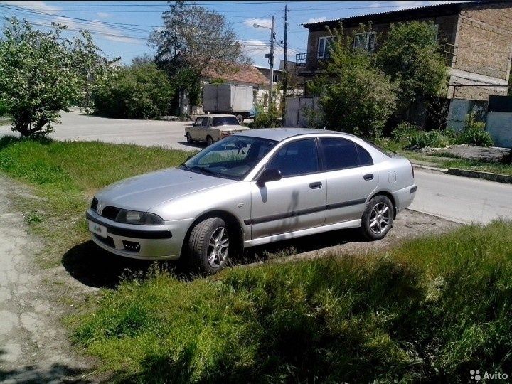 Mitsubishi Carisma: фото владельца