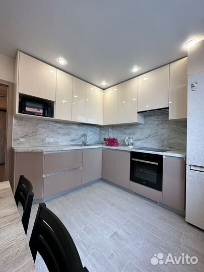 Прямая кухня на заказ. Фабрика в Омске