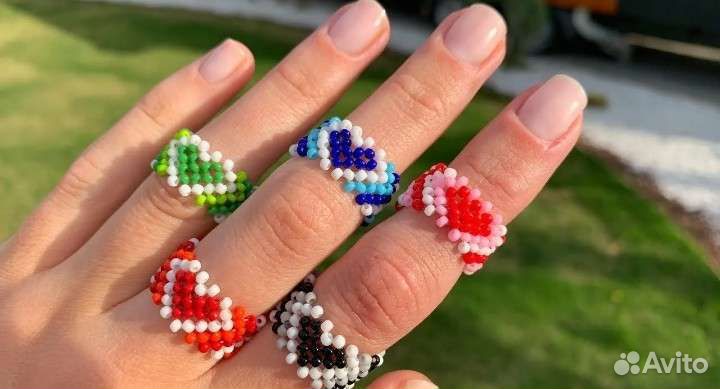 Украшения из бисера на заказ