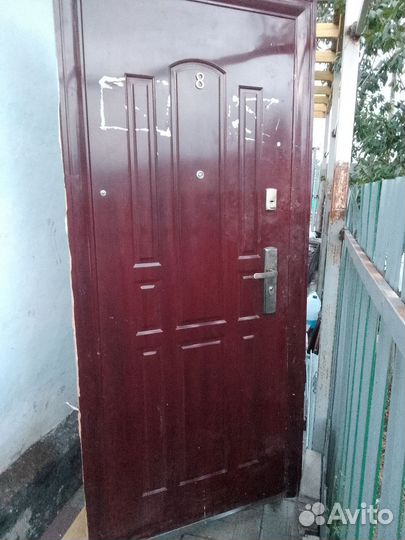 Дверь входная металлическая б/у левая