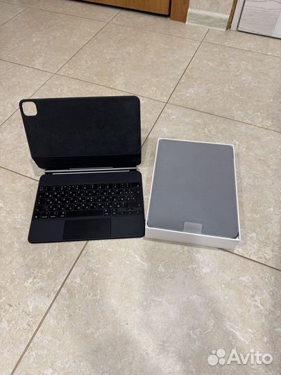 iPad Pro 11 m2 128gb Apple Magic Keyboard