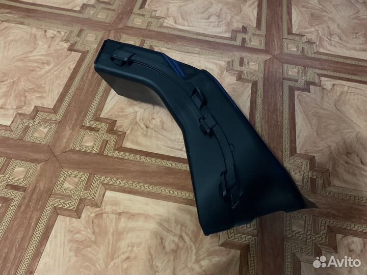 Патрубок охлаждения тормозов F20 правый